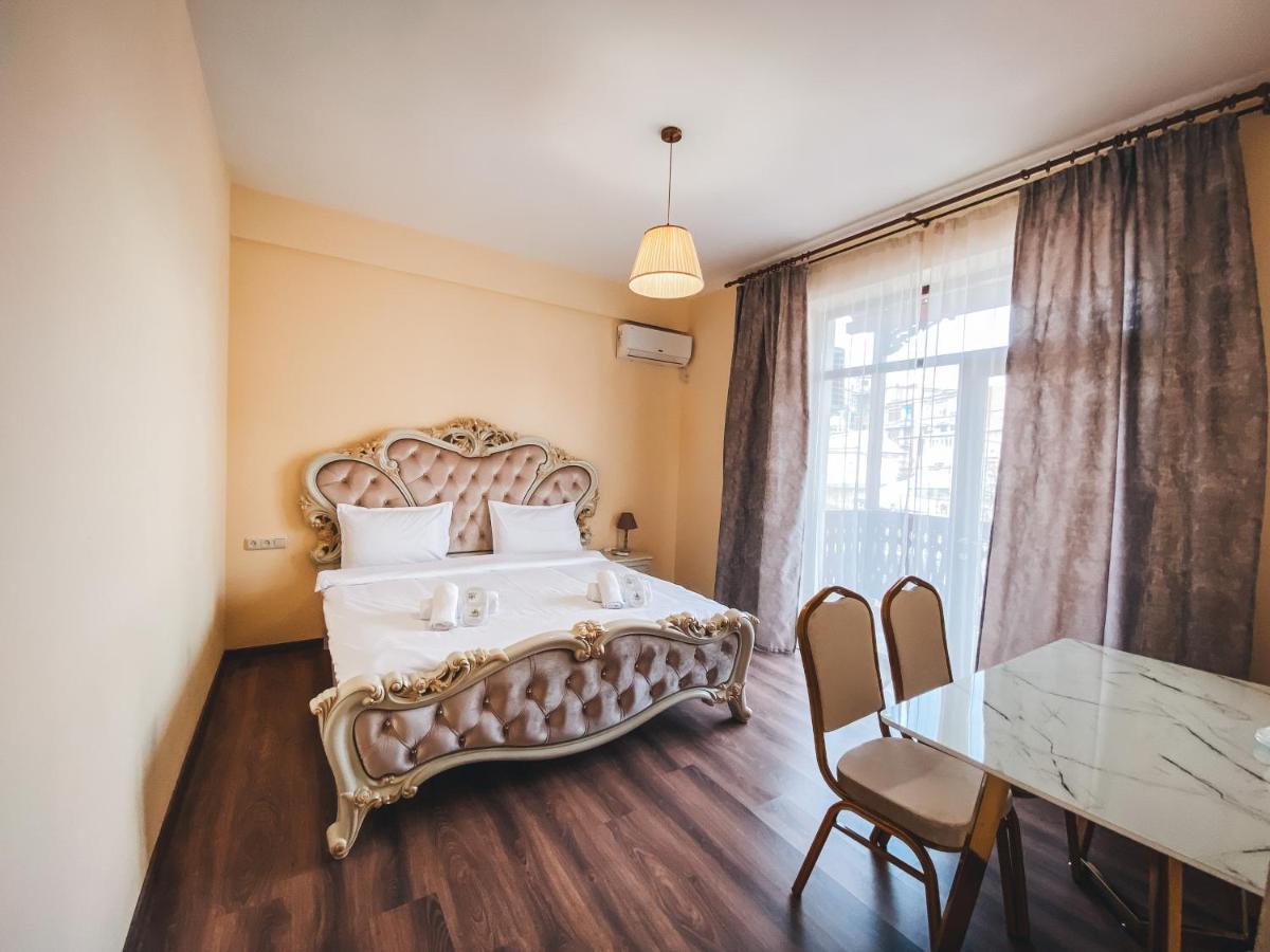 Old Armenia Hotel Єреван Екстер'єр фото